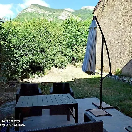 Maison Vue Sur Le Rocher Holiday home Remuzat