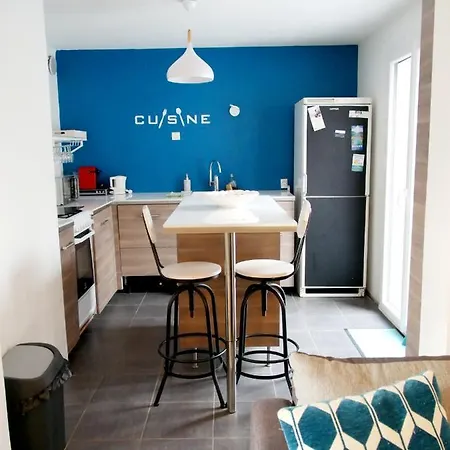 Holiday home Maison Vue Sur Le Rocher